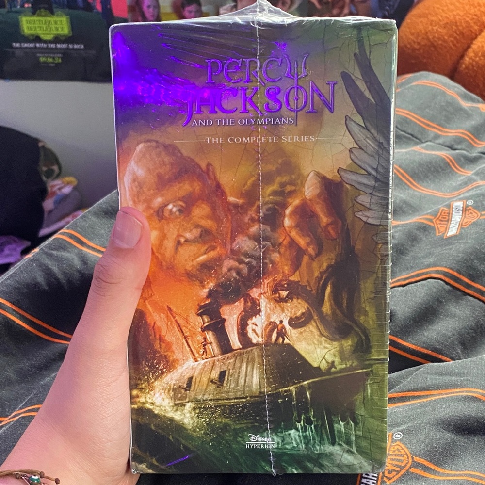 Percy Jackson Book Set - packaging is still on, besides some tiny holes - Picture 4 of 7